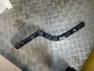 bontott SKODA SUPERB II Bal hátsó Oldal Lökhárító Tartó (Műanyag)