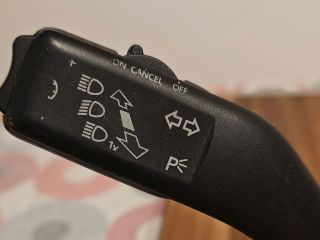 bontott SKODA SUPERB II Bal Kormánykapcsoló Irányjelző (Tempomatos)