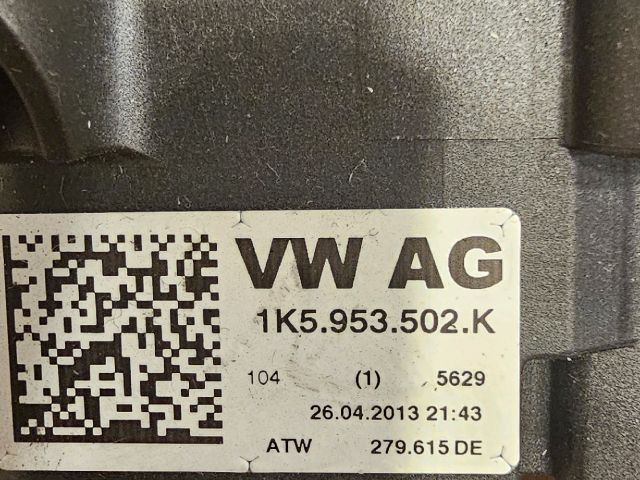 bontott SKODA SUPERB II Bal Kormánykapcsoló Irányjelző (Tempomatos)