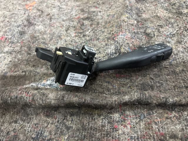 bontott SKODA SUPERB II Bal Kormánykapcsoló Irányjelző