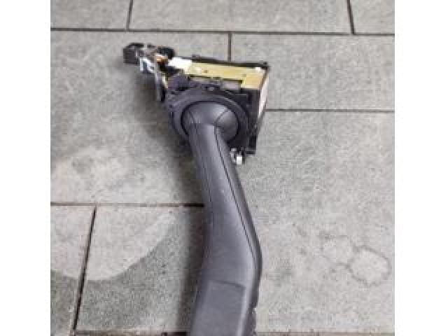 bontott SKODA SUPERB II Bal Kormánykapcsoló Irányjelző