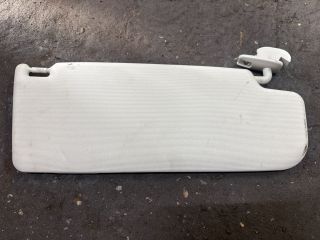 bontott SKODA SUPERB II Bal Napellenző