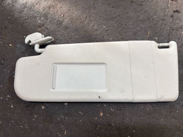 bontott SKODA SUPERB II Bal Napellenző