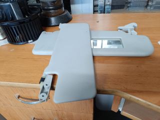 bontott SKODA SUPERB II Bal Napellenző