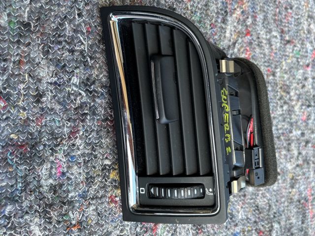 bontott SKODA SUPERB II Bal Szellőző