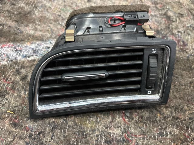 bontott SKODA SUPERB II Bal Szellőző