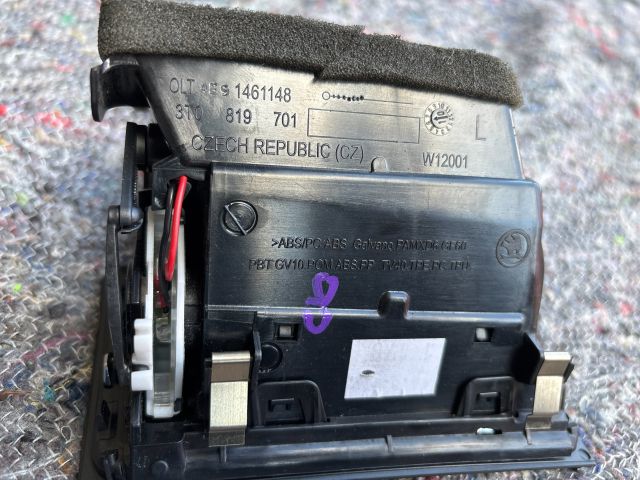 bontott SKODA SUPERB II Bal Szellőző