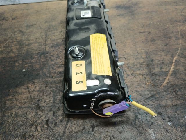 bontott SKODA SUPERB II Bal Térdlégzsák