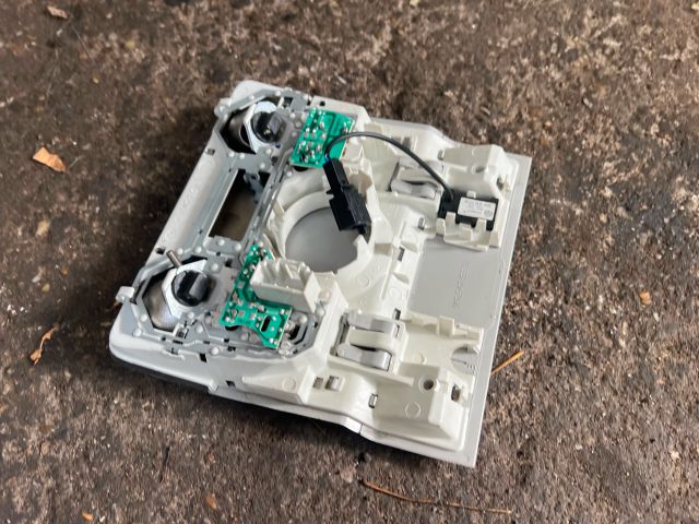 bontott SKODA SUPERB II Beltér Világítás Első