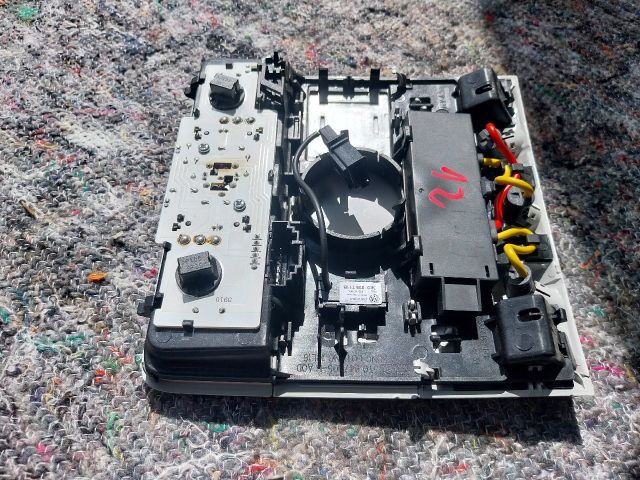 bontott SKODA SUPERB II Beltér Világítás Első