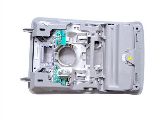 bontott SKODA SUPERB II Beltér Világítás Első