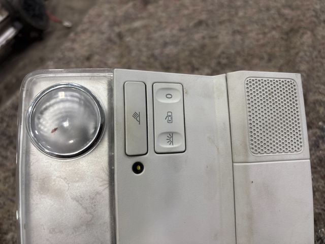 bontott SKODA SUPERB II Beltér Világítás Első