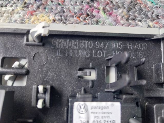 bontott SKODA SUPERB II Beltér Világítás Első