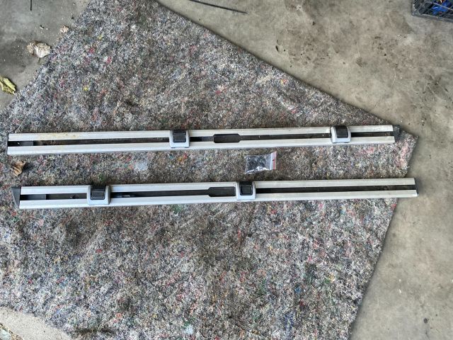 bontott SKODA SUPERB II Csomagrögzítő