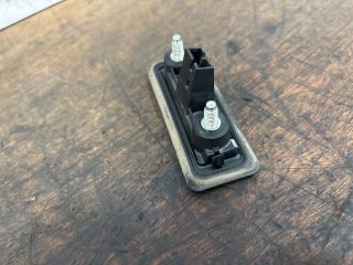 bontott SKODA SUPERB II Csomagtér Nyitó Kar / Gomb