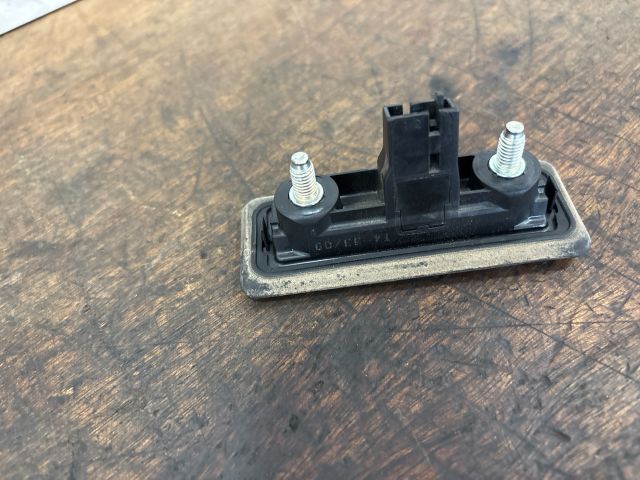 bontott SKODA SUPERB II Csomagtér Nyitó Kar / Gomb