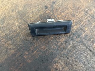 bontott SKODA SUPERB II Csomagtér Nyitó Kar / Gomb