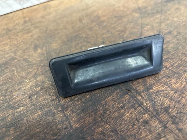 bontott SKODA SUPERB II Csomagtér Nyitó Kar / Gomb