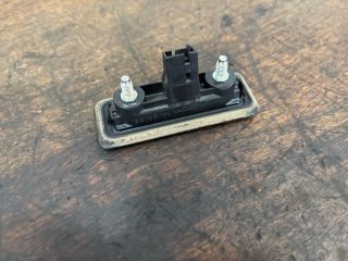 bontott SKODA SUPERB II Csomagtér Nyitó Kar / Gomb