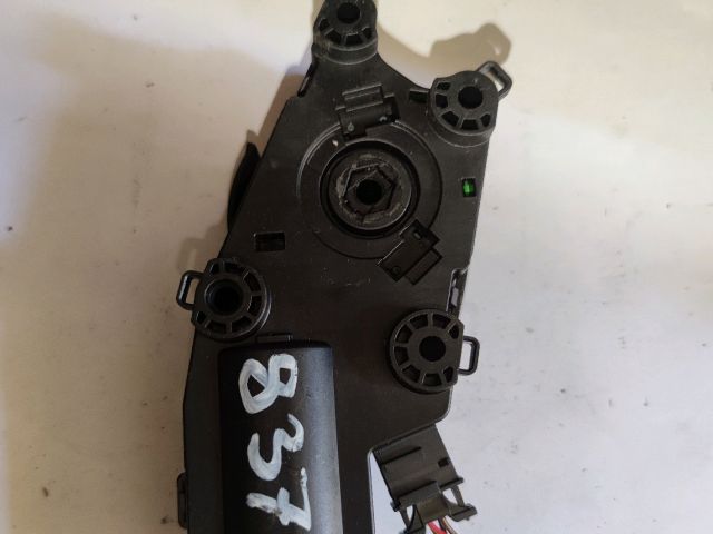 bontott SKODA SUPERB II Csomagtérajtó Bal Zsanér