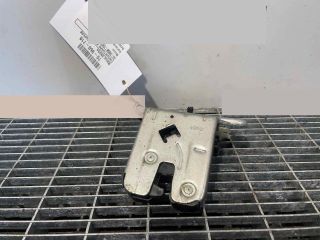 bontott SKODA SUPERB II Csomagtérajtó Ütköző