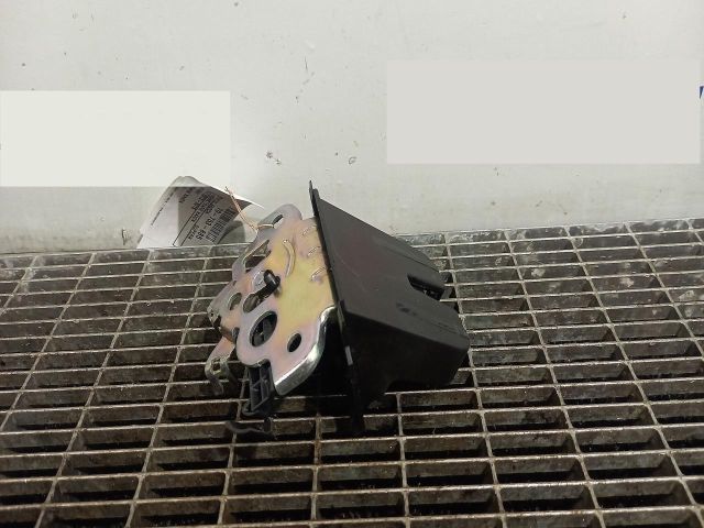 bontott SKODA SUPERB II Csomagtérajtó Ütköző