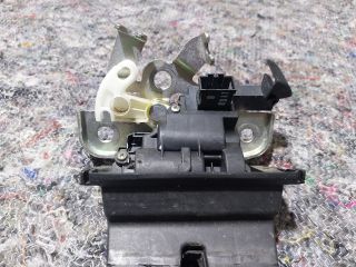 bontott SKODA SUPERB II Csomagtérajtó Zárszerkezet