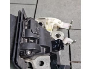 bontott SKODA SUPERB II Csomagtérajtó Zárszerkezet