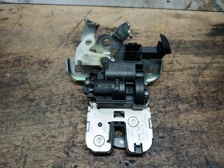 bontott SKODA SUPERB II Csomagtérajtó Zárszerkezet