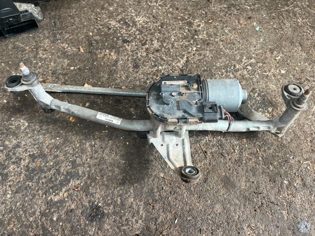 bontott SKODA SUPERB II Első Ablaktörlő Szerkezet Motorral