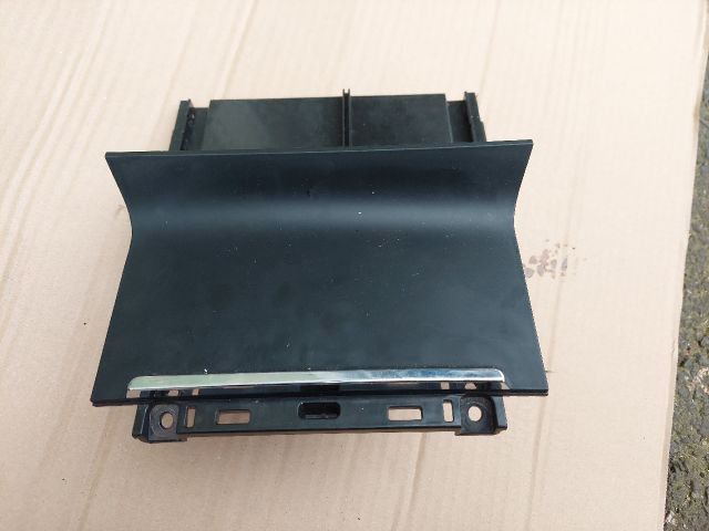 bontott SKODA SUPERB II Első Hamutartó