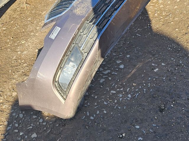 bontott SKODA SUPERB II Első Lökhárító (Részeivel)