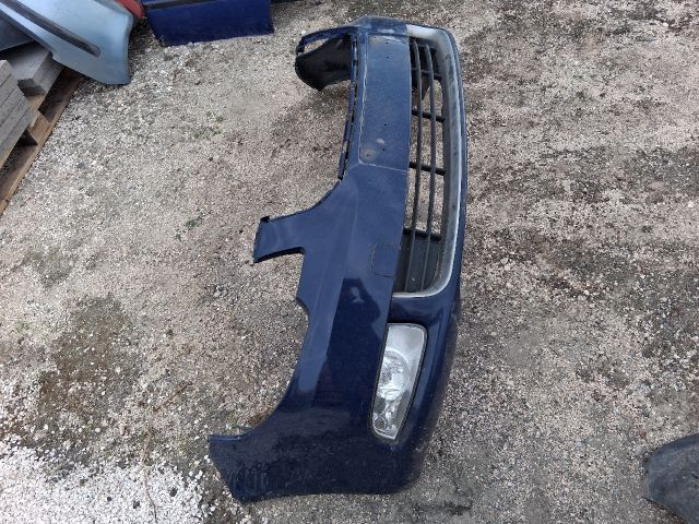 bontott SKODA SUPERB II Első Lökhárító (Részeivel)