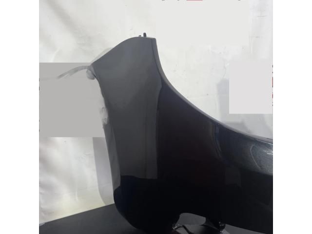 bontott SKODA SUPERB II Első Lökhárító (Üresen)