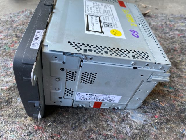 bontott SKODA SUPERB II Emelő