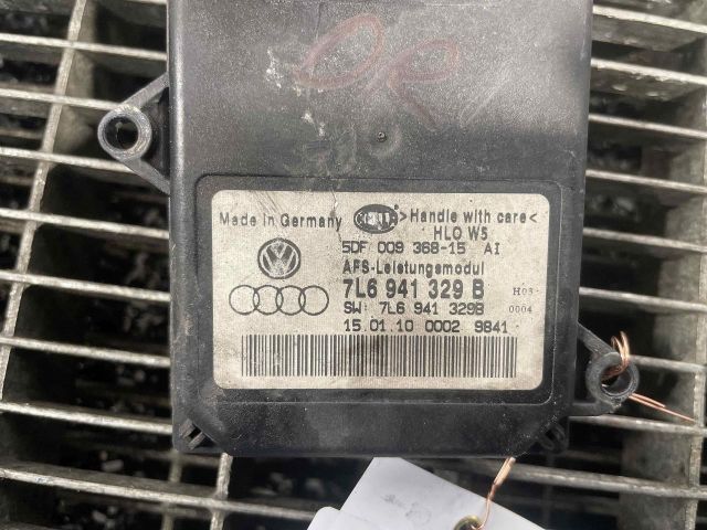 bontott SKODA SUPERB II Fényszóró Elektronika