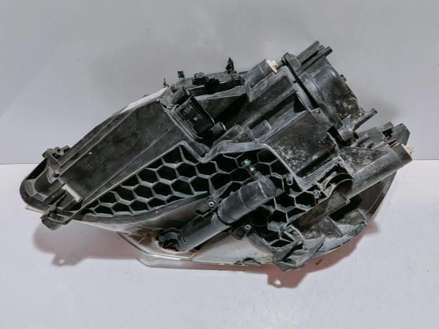 bontott SKODA SUPERB II Fényszóró (Pozíciófüggetlen)