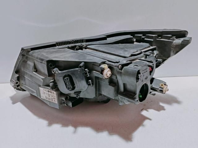 bontott SKODA SUPERB II Fényszóró (Pozíciófüggetlen)