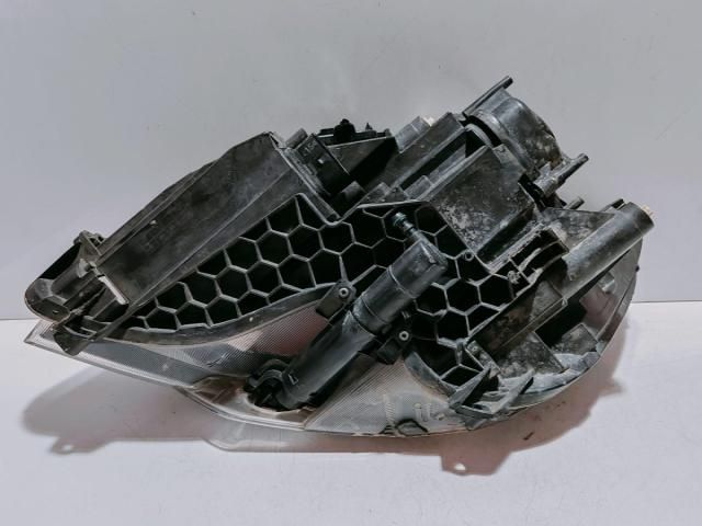 bontott SKODA SUPERB II Fényszóró (Pozíciófüggetlen)