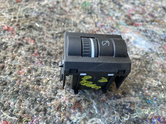 bontott SKODA SUPERB II Fényszórómagasság Állító Kapcsoló