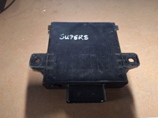 bontott SKODA SUPERB II Feszültségszabályzó