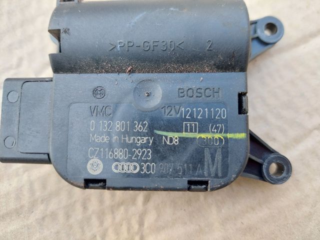 bontott SKODA SUPERB II Fűtés Állító Motor