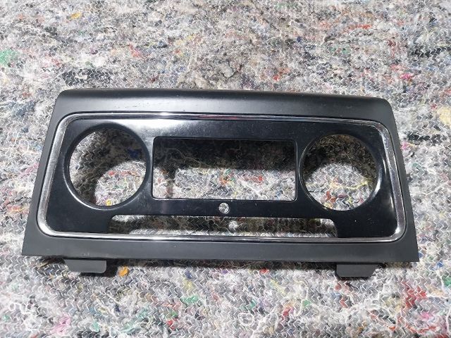 bontott SKODA SUPERB II Fűtéskapcsoló Keret