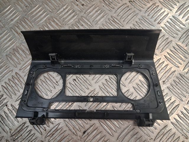 bontott SKODA SUPERB II Fűtéskapcsoló Keret