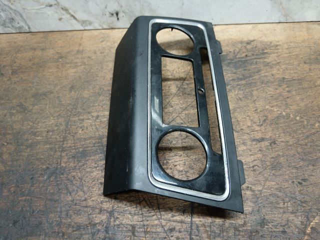 bontott SKODA SUPERB II Fűtéskapcsoló Keret