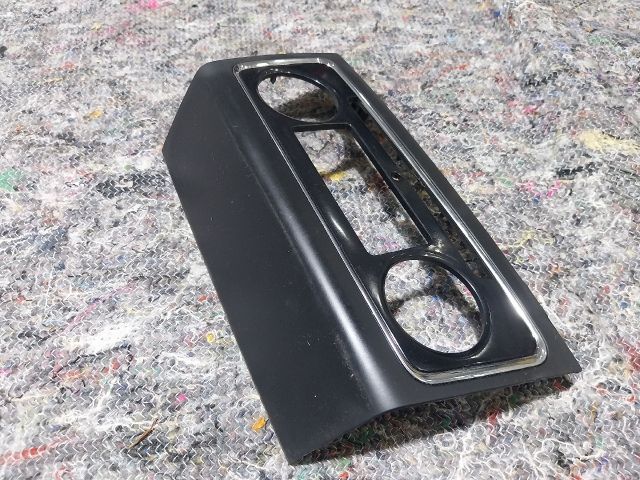 bontott SKODA SUPERB II Fűtéskapcsoló Keret