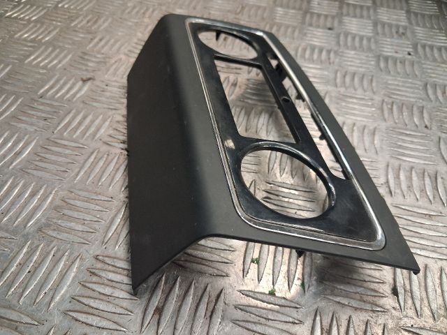 bontott SKODA SUPERB II Fűtéskapcsoló Keret