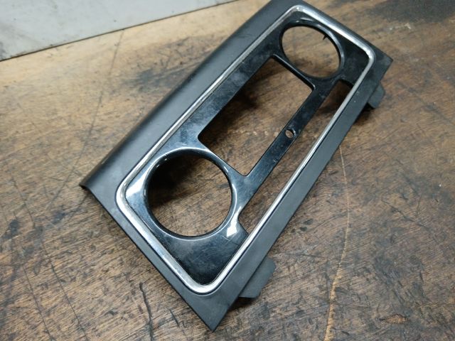 bontott SKODA SUPERB II Fűtéskapcsoló Keret