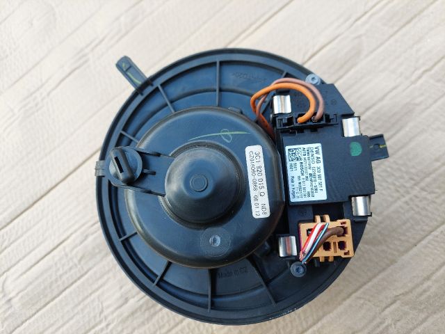 bontott SKODA SUPERB II Fűtőmotor (Klímás)