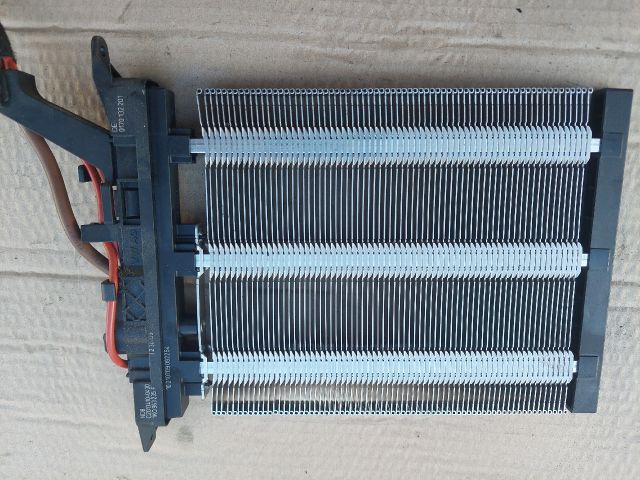 bontott SKODA SUPERB II Fűtőradiátor (Elektromos)